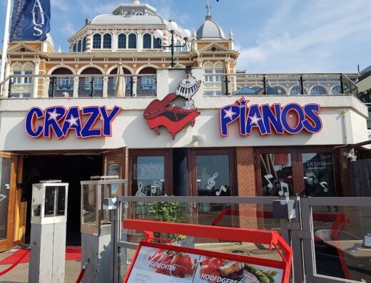Crazy Pianos