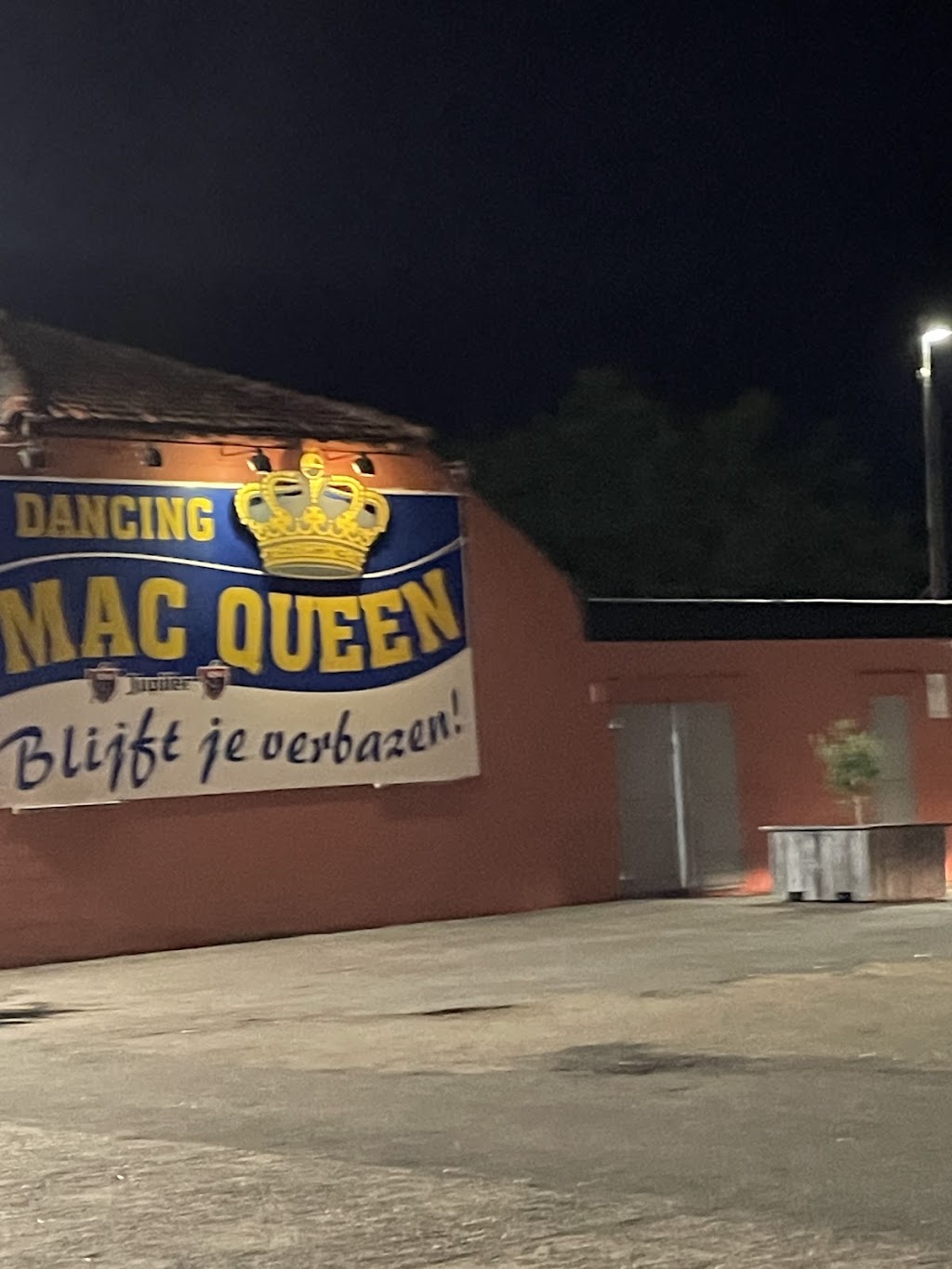 Dancing Mac Queen