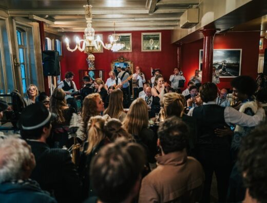 De Champagne Bar – Any’s Place