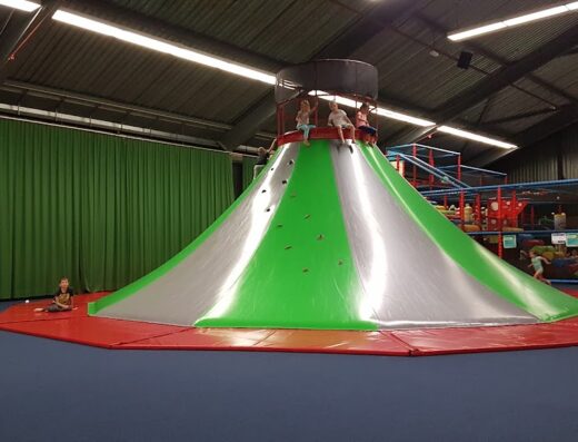 FunZone Dronten (Indoor Speeltuin, Bowling & Squash)