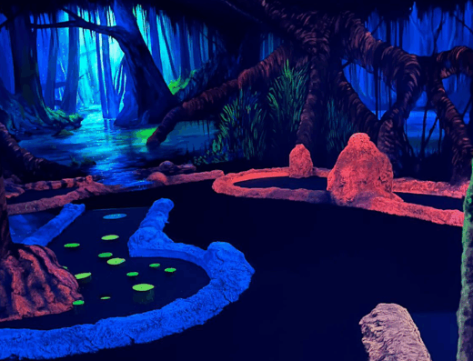 Glow Jungle Golf Hardenberg