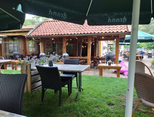 Grill-Restaurant & Bowling “Net Iets Anders”