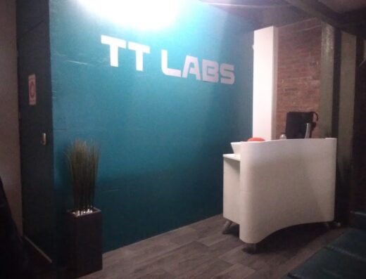 The Time-traveler Experience